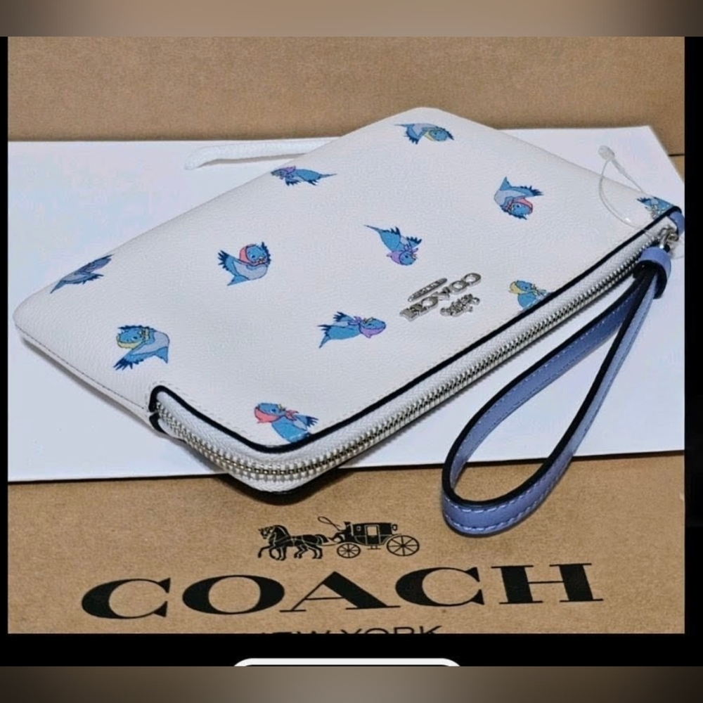 🆕 COACH Disney X Cinderella Flying Birds LG Wristlet Ltd Edition